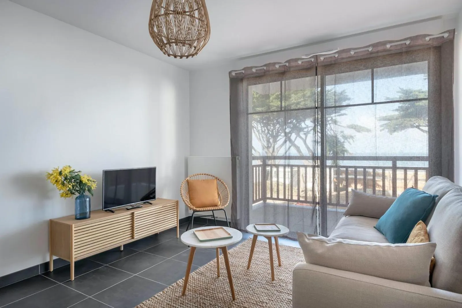 Un bel appartement avec vue sur le large a Pleneuf-Val-Andre 0*,